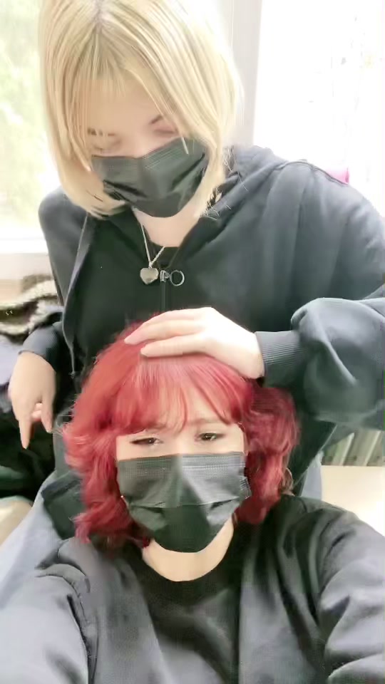 @<3