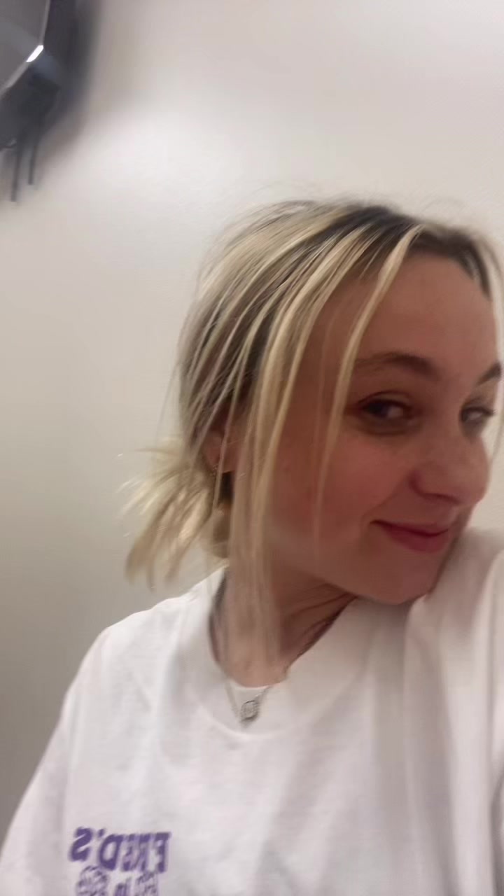 @T