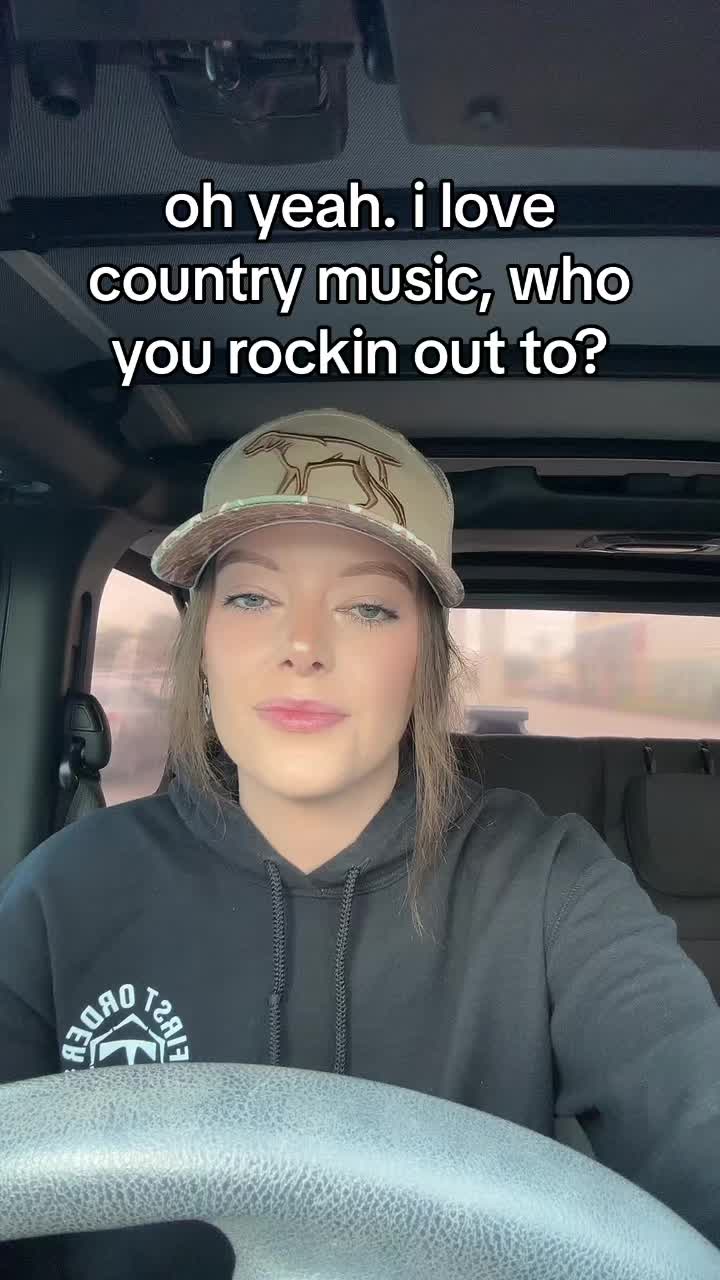 @chloe