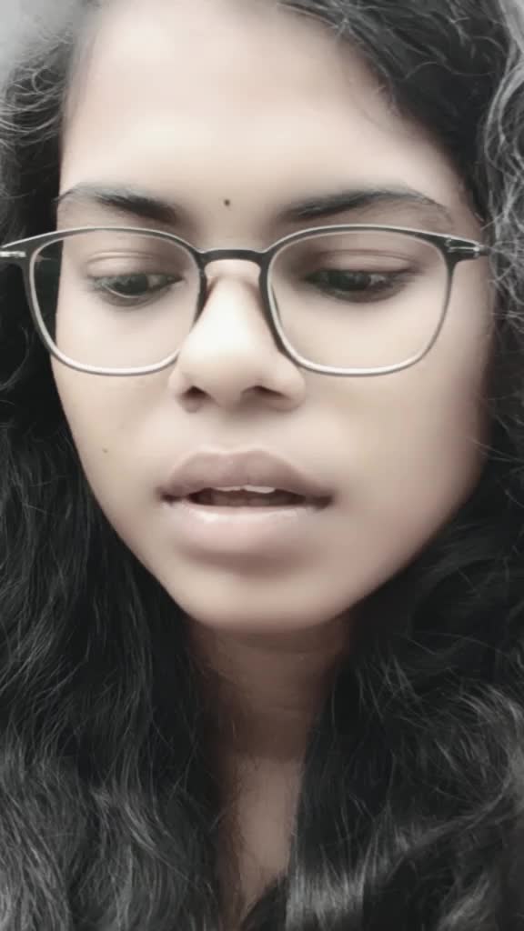 @👑POOJITHA✨