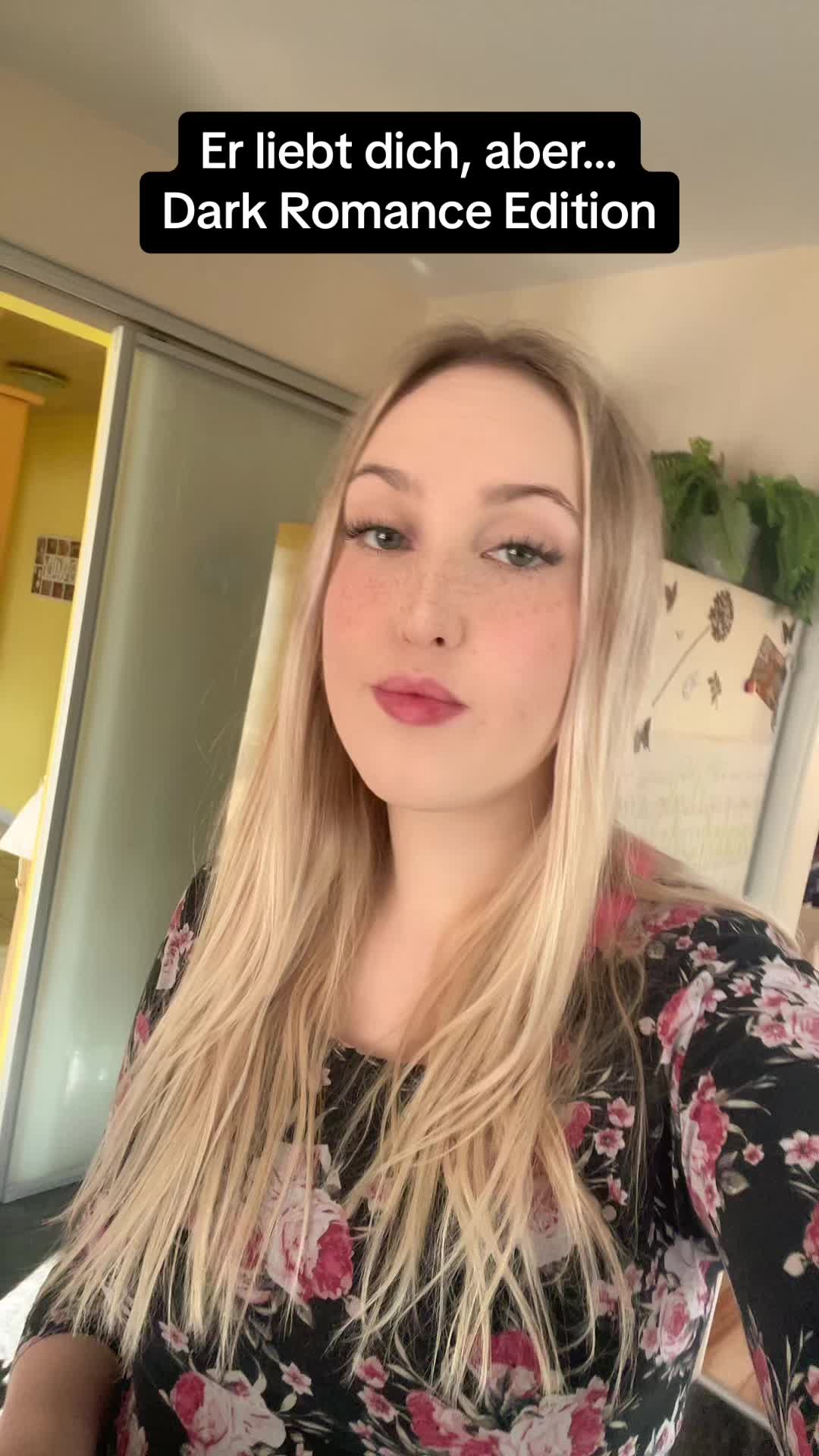 @𝑀𝑒𝑙𝑖 🖤📚