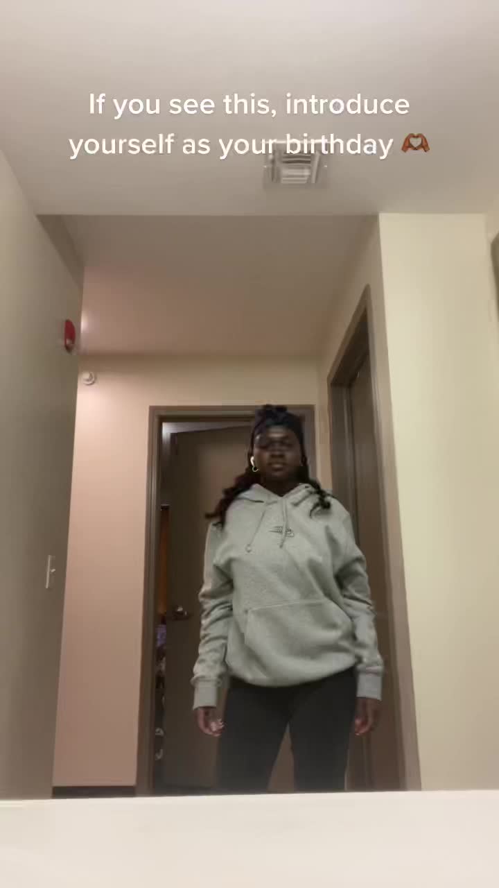 @Emmanuella Nyamekyɛ🧡