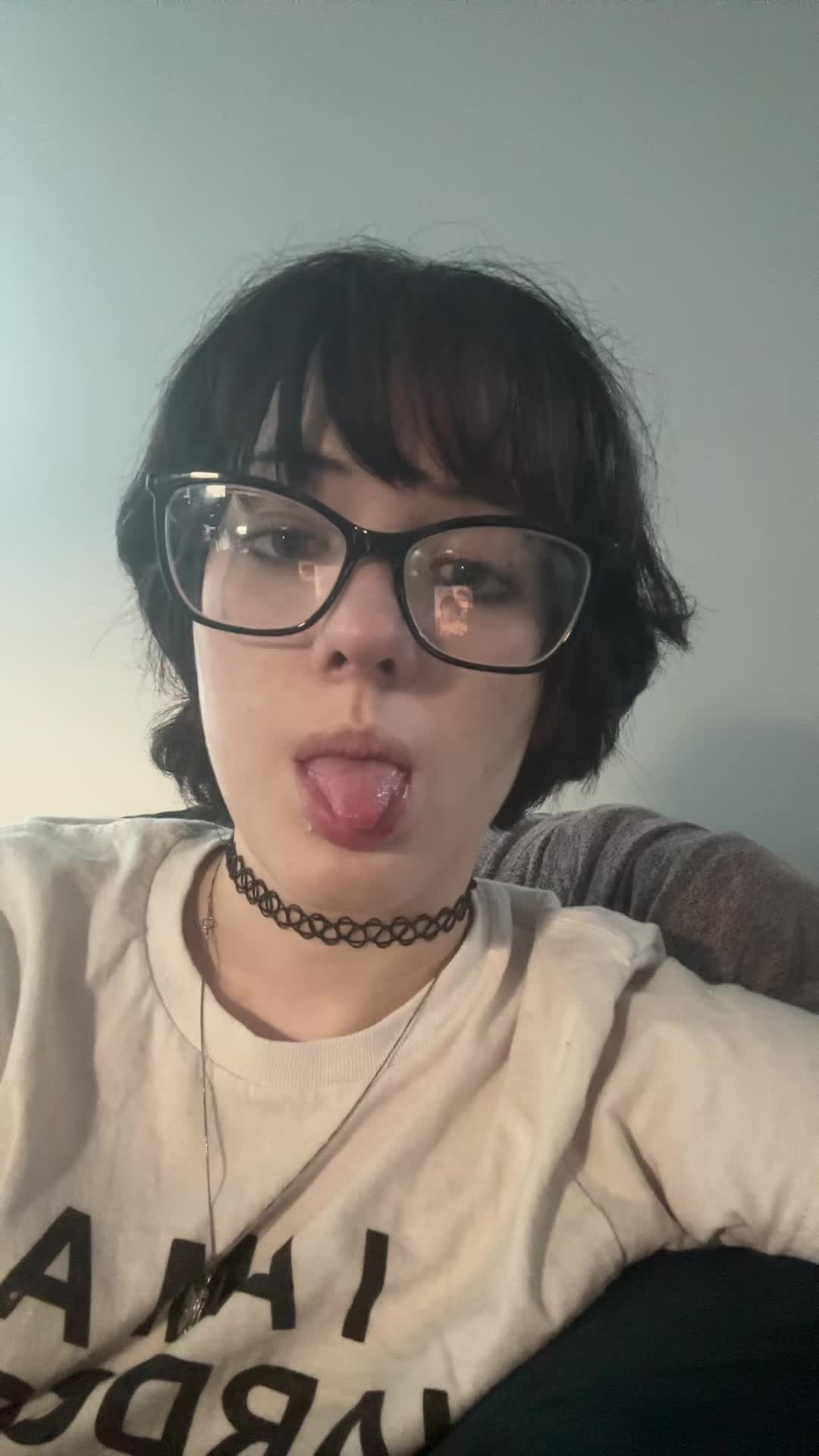 @videovixen