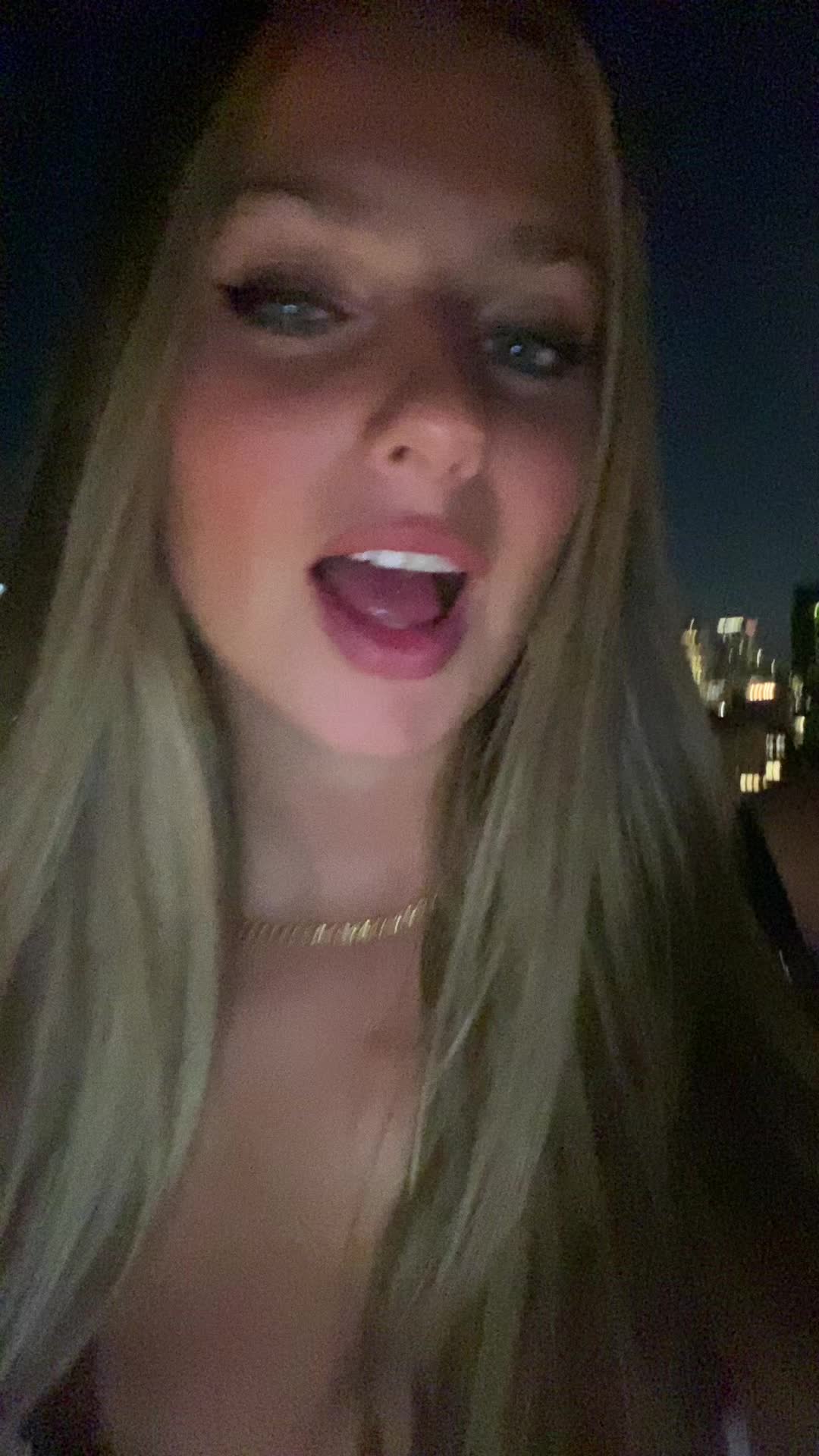 @carrieboa