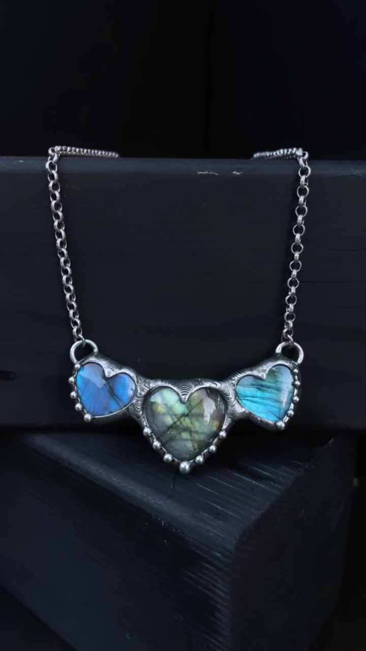 @HowlingLilyJewelry