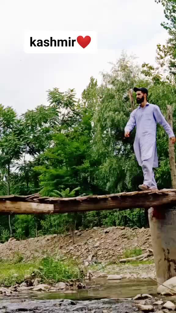 @kashmiri_apple🍎