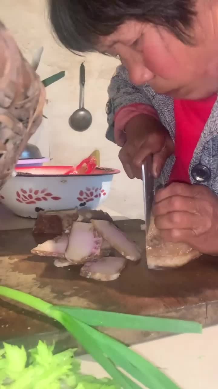@y3t73y