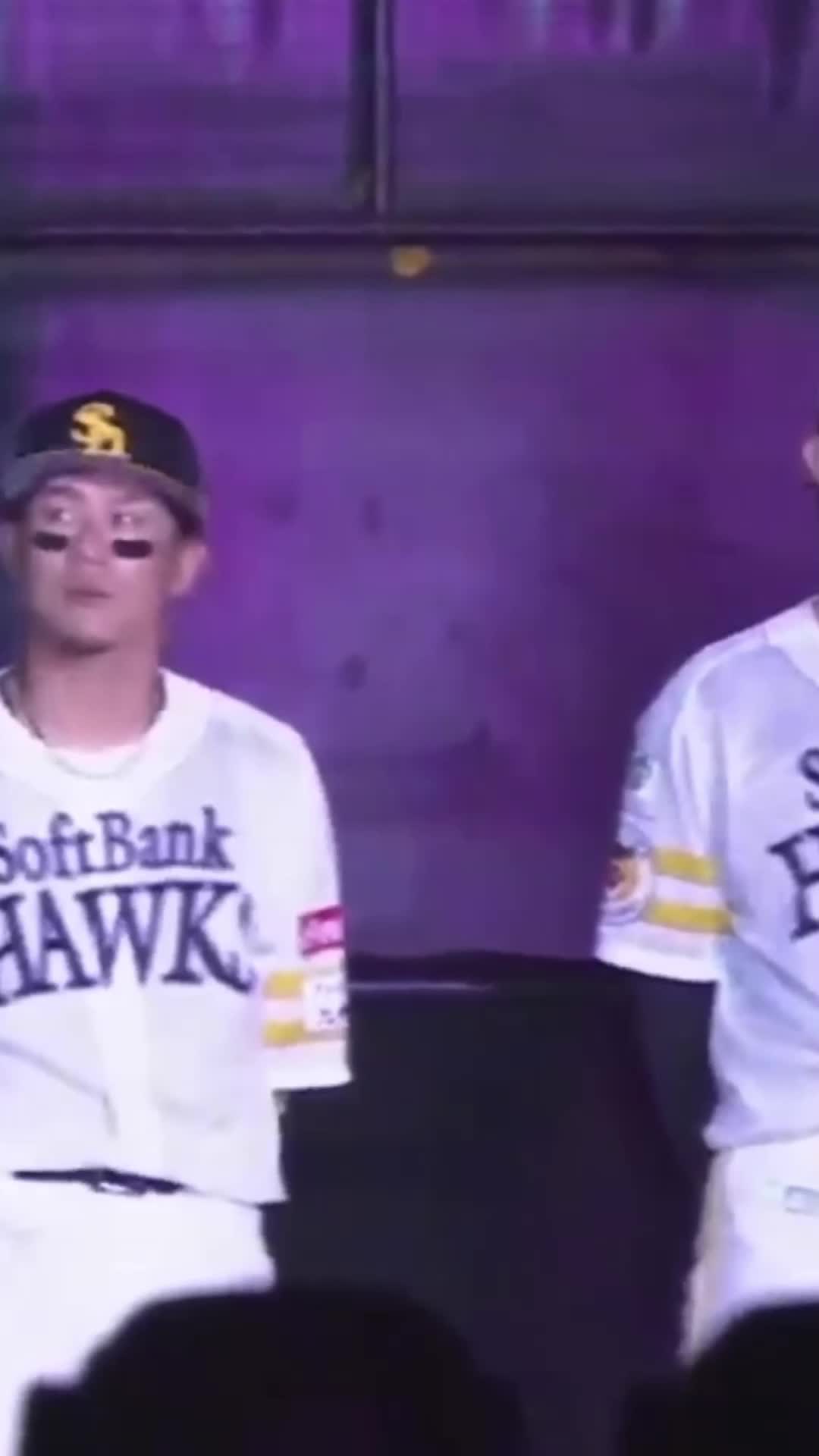 @T