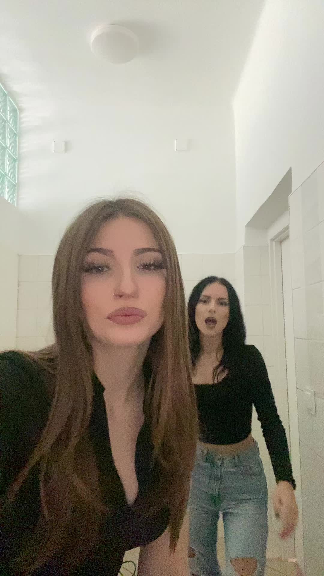 @$
