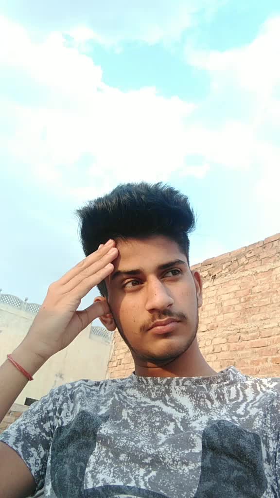 @ਅੱਵੀ ਸਿੱਧੂ ✔️