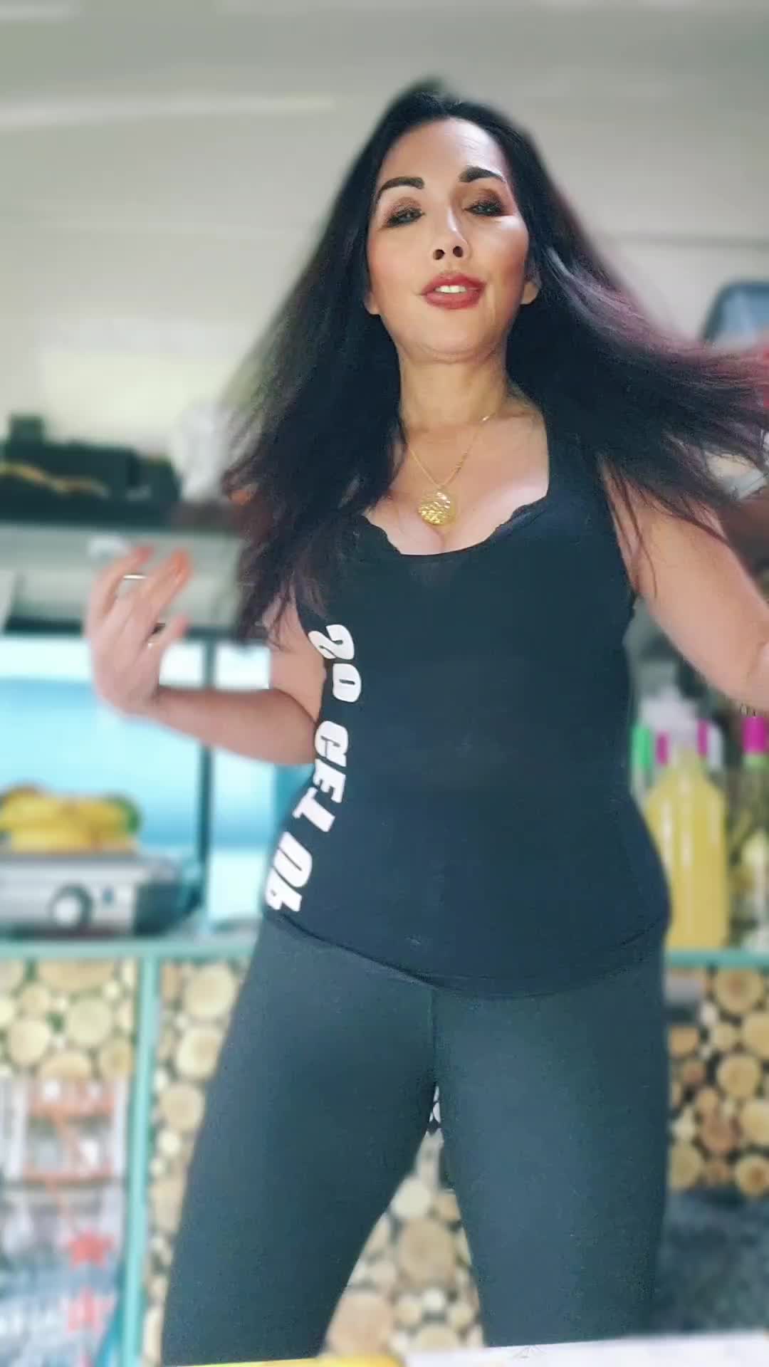 @Sharon Jolie08