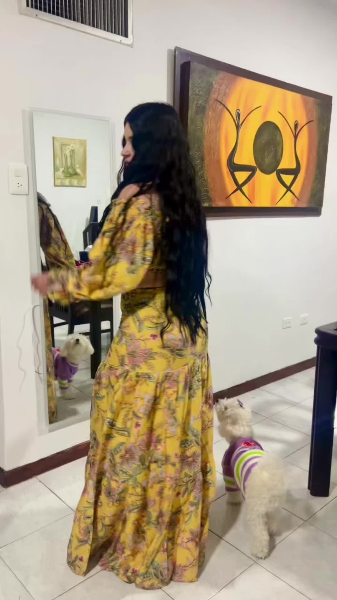 @Gina González