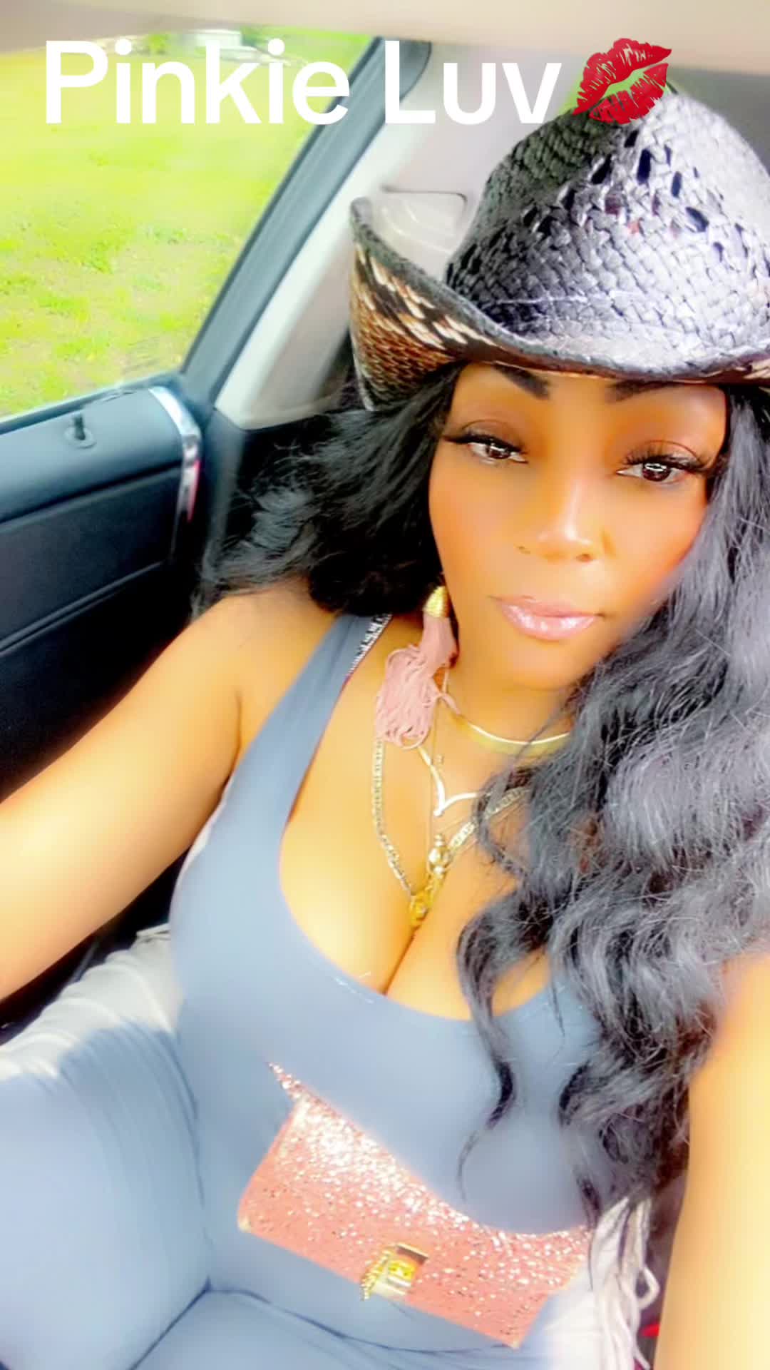 @PinkieLuv&hearts;️