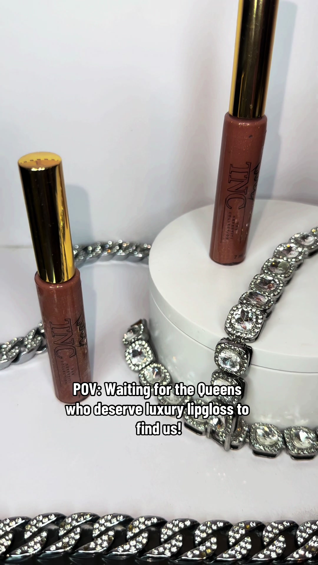 @Nefertiti Collection LLC