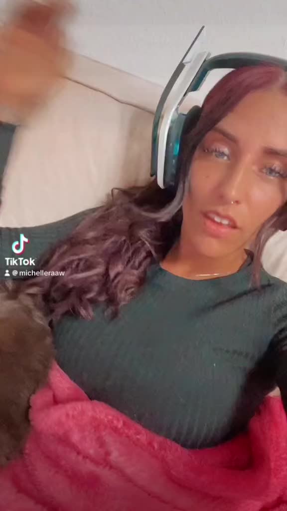 @ℳ𝒾𝒸𝒽ℯ𝓁𝓁ℯ𝓇𝒶𝒶𝓌 🐯