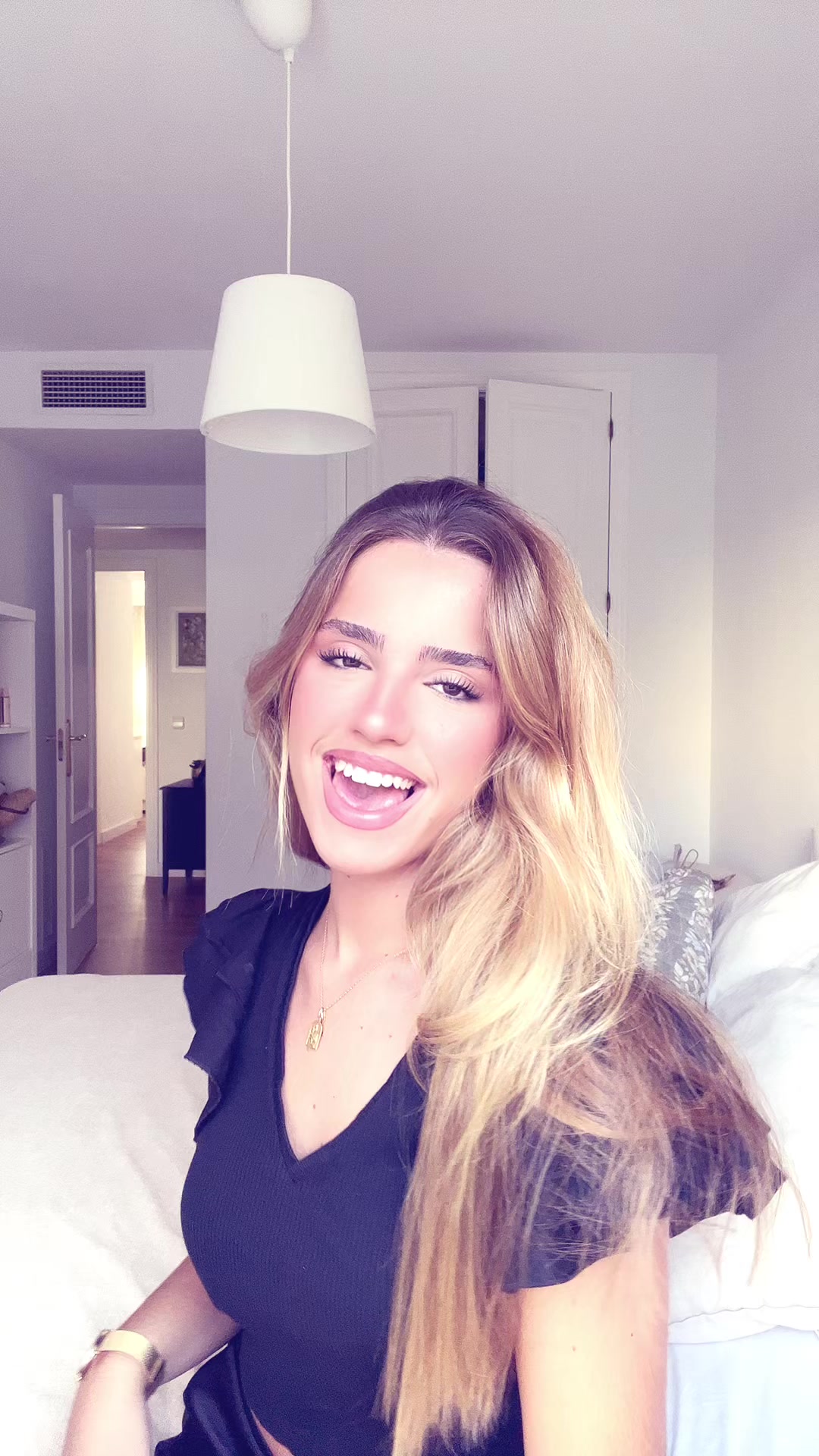 @laura