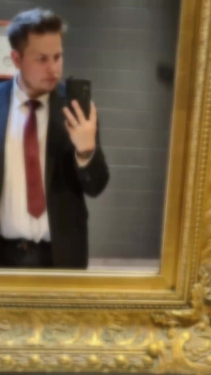 @Schniggo