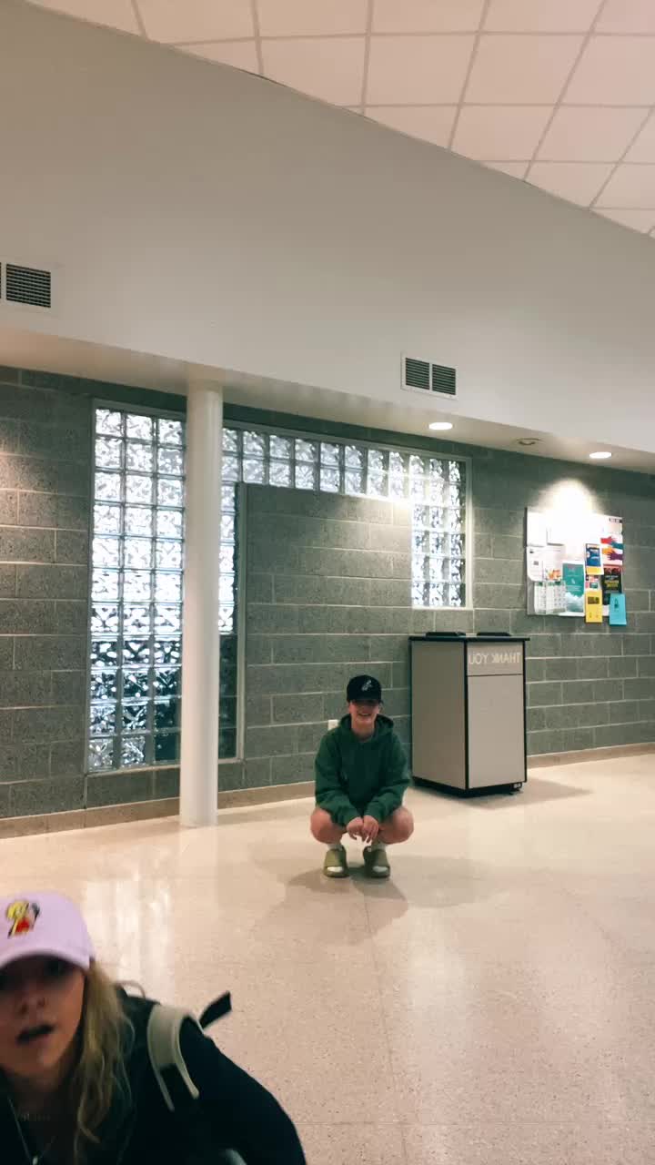 @Alex ✌︎