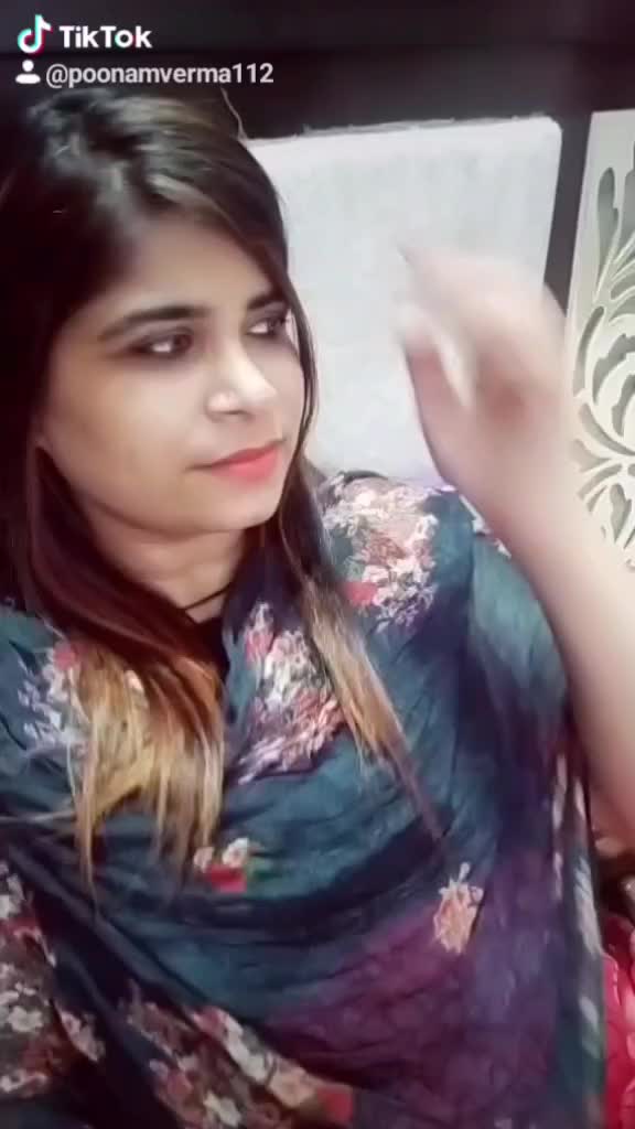 @👑poonam verma👑