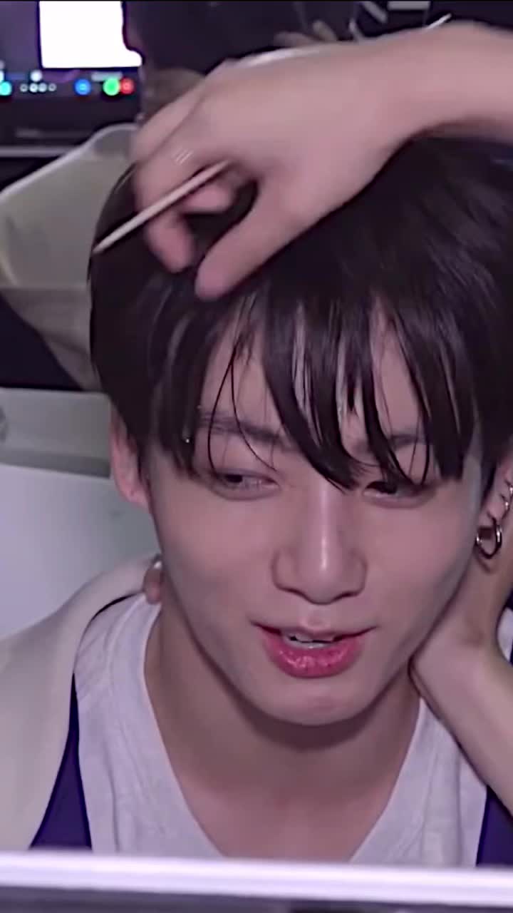 @𝐁𝐓𝐒♕