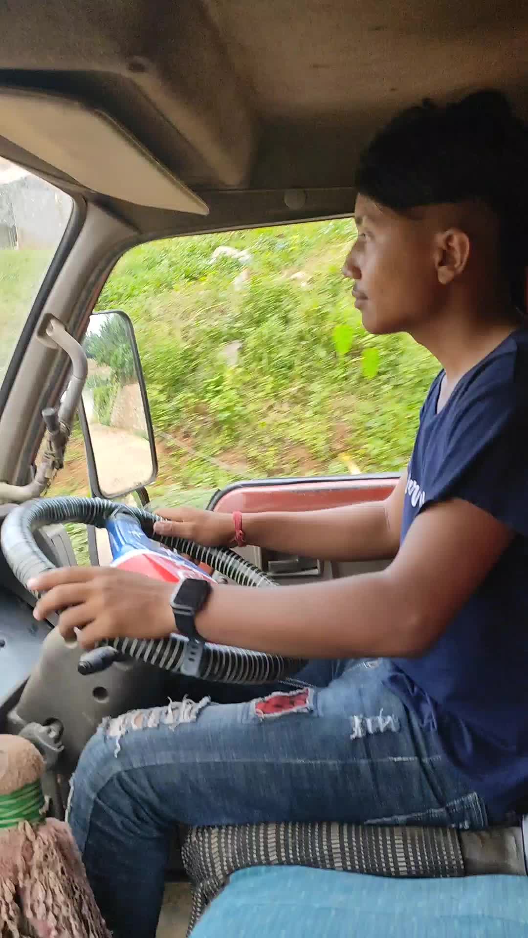 @sujan💀☠️👽( vakku) 😎