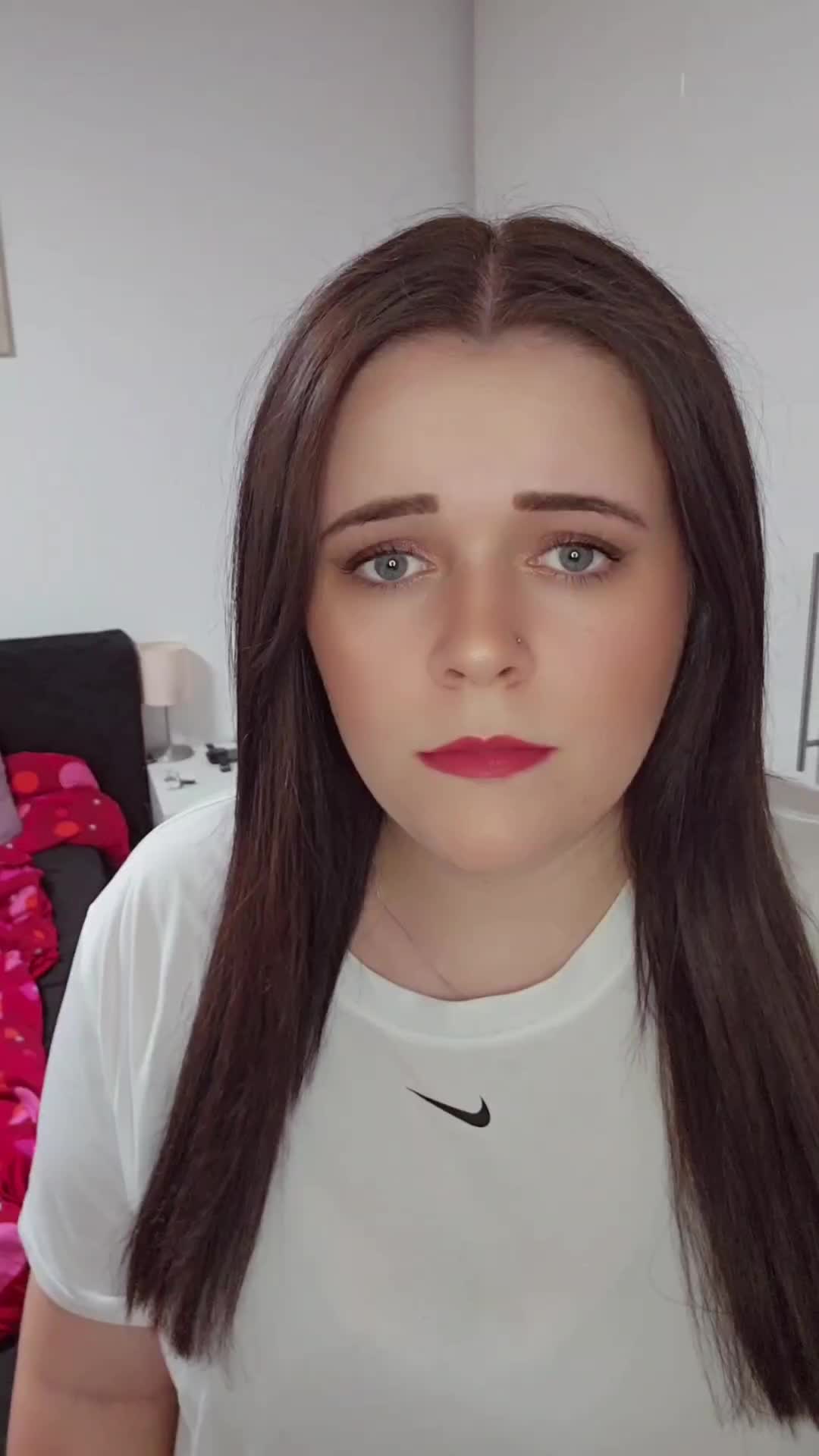 @Janine_lala