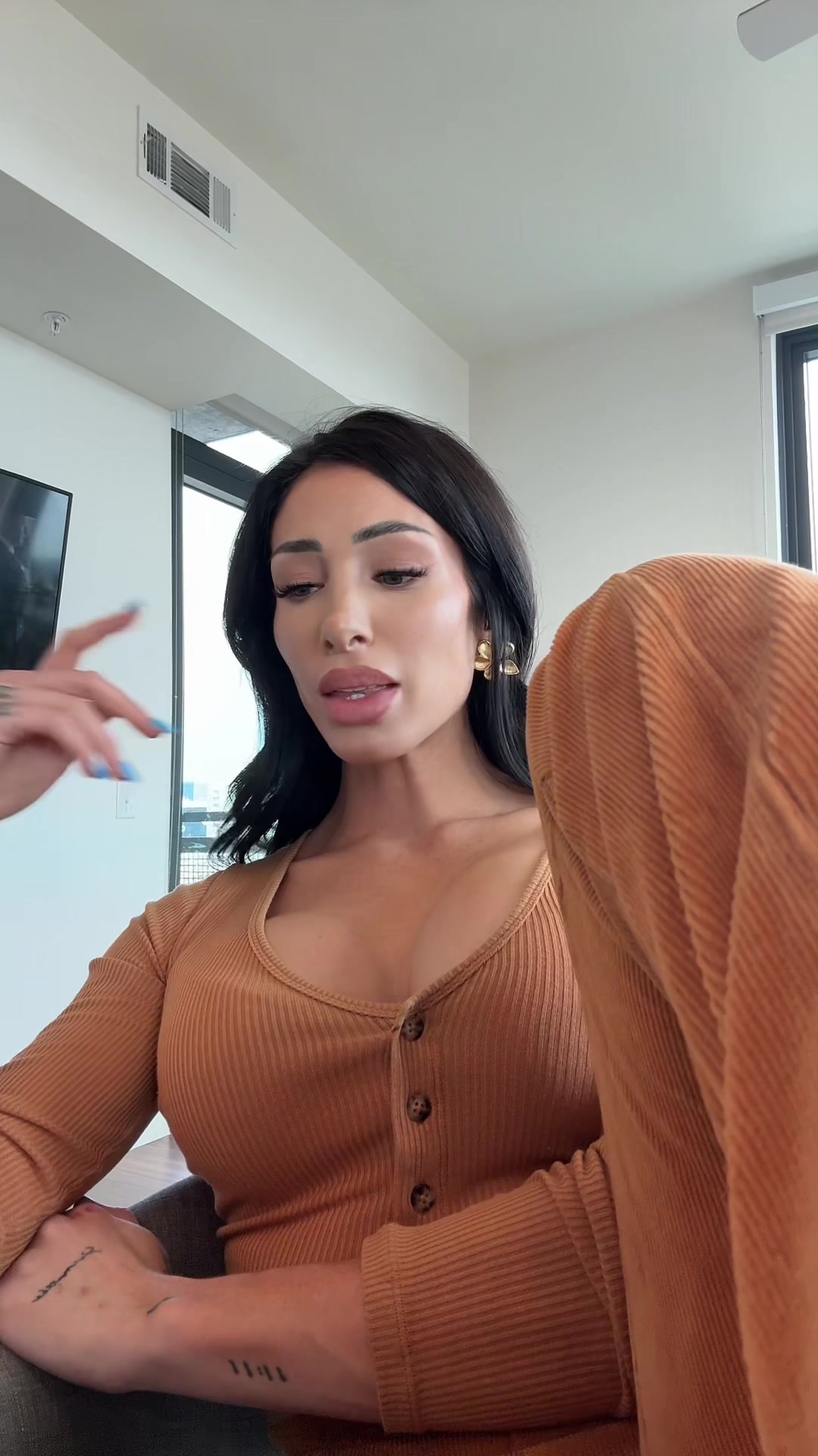 @ashleyanezz