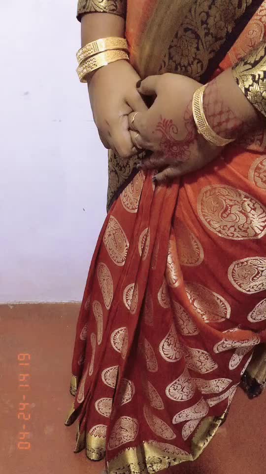 @பிரியஷாயிணி