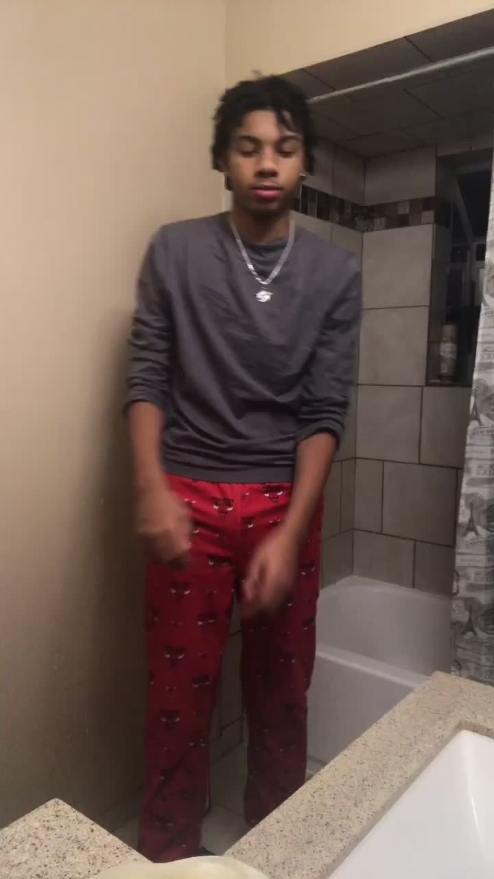 @BOWW