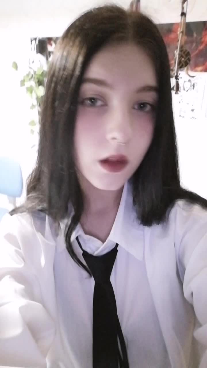 @𝓁𝒾𝓃𝒶𝓍𝓈ℯ𝓁𝒻🕷️