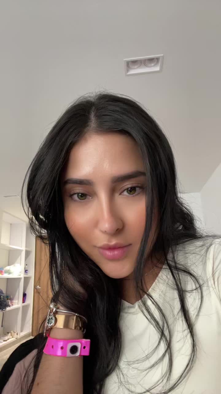 @Valeriagarciamodel_