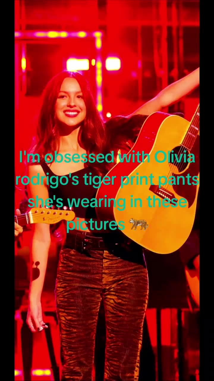 @Jimmyeatworld&olivia&camilafan