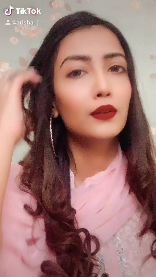 @Arishajofficial