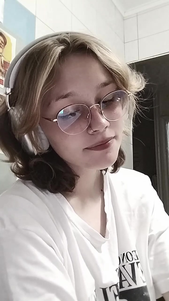 @контуженная