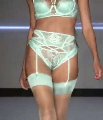 @Nylons Models