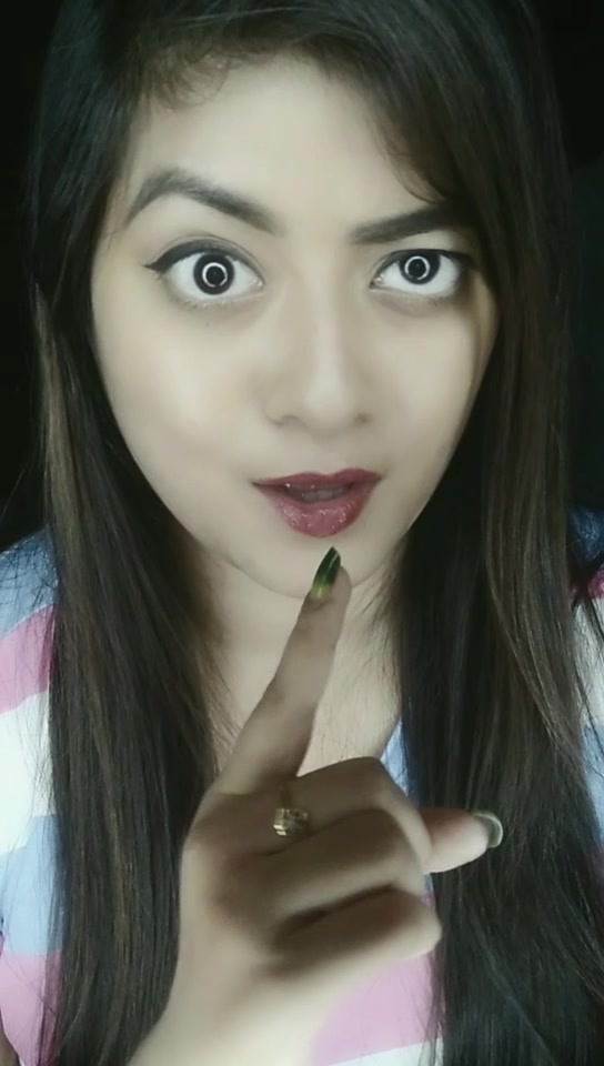 @MoubiPakhi💚❤