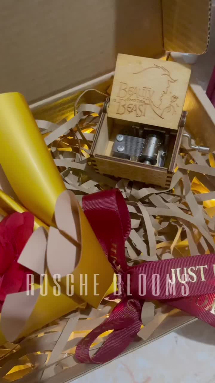 @ROSCHE BLOOMS
