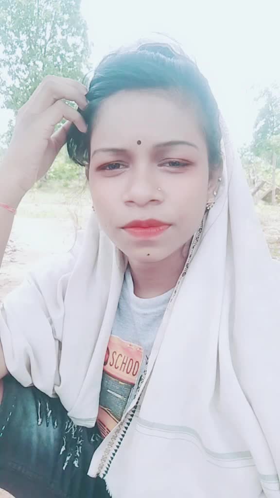 @alone.....queen....?