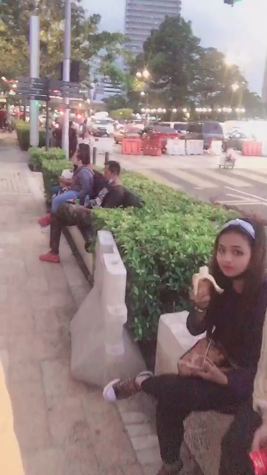 @Roru Khan