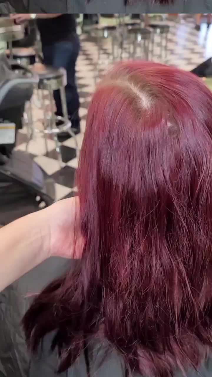 @AVILA'S BARBER SALON