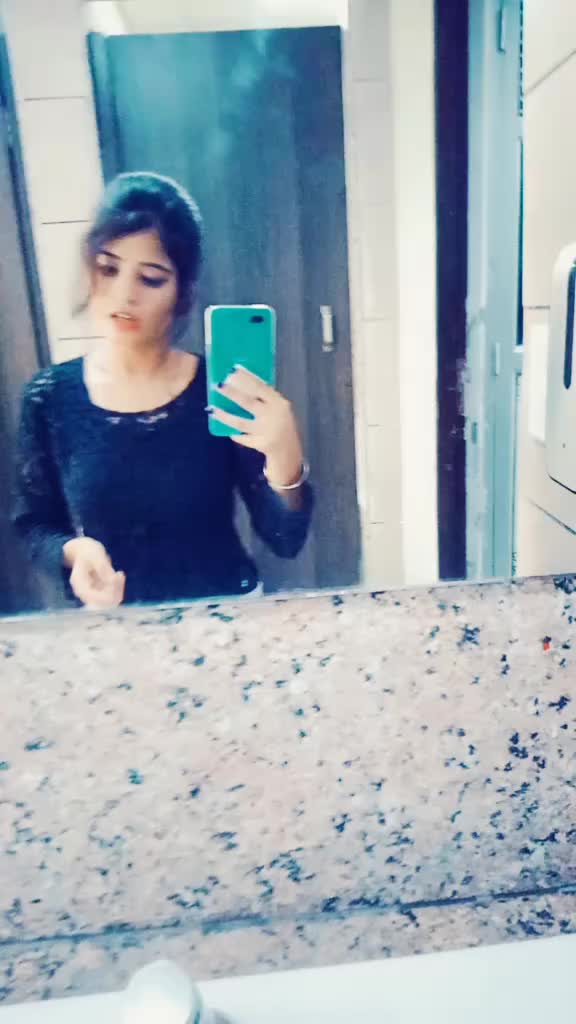 @selfie ❤️queen❤️