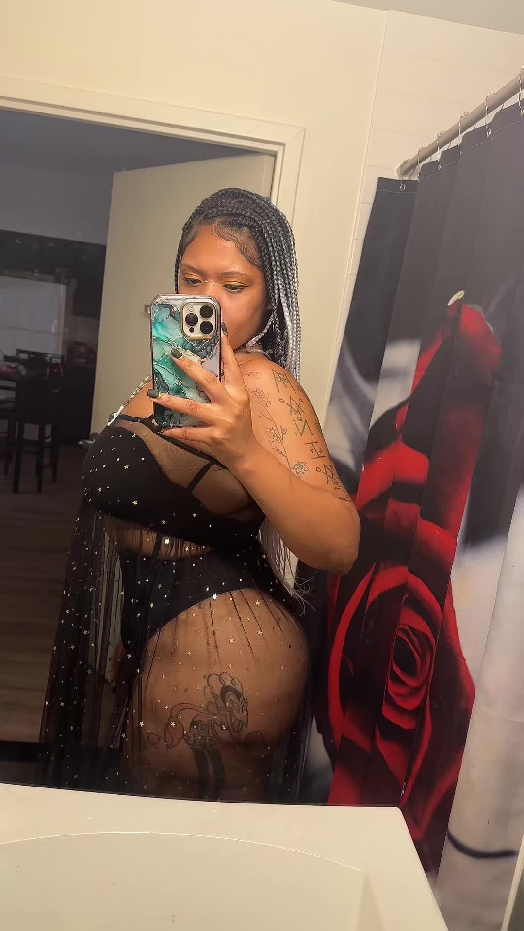 @LaceyEvil