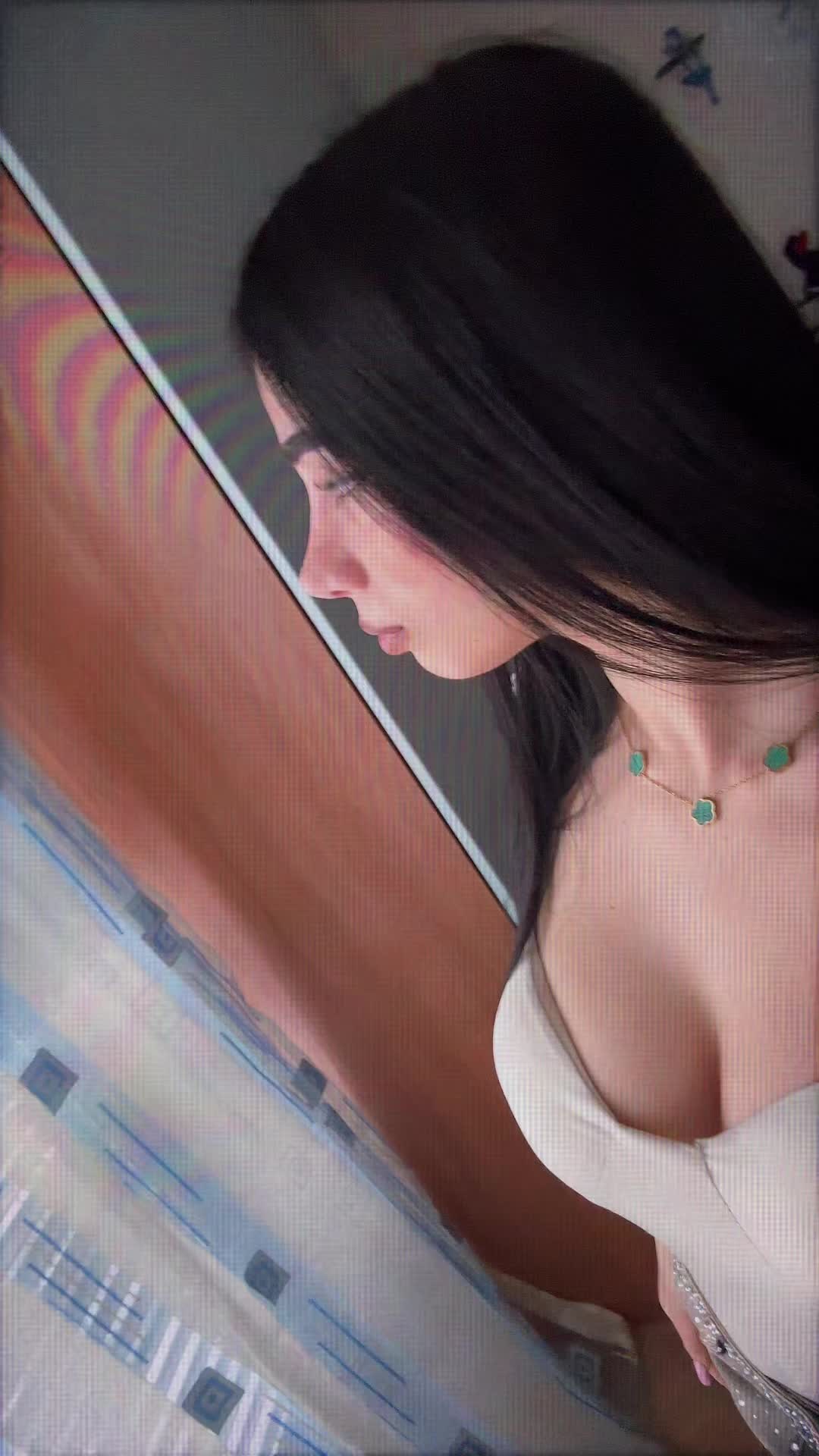 @Adelec