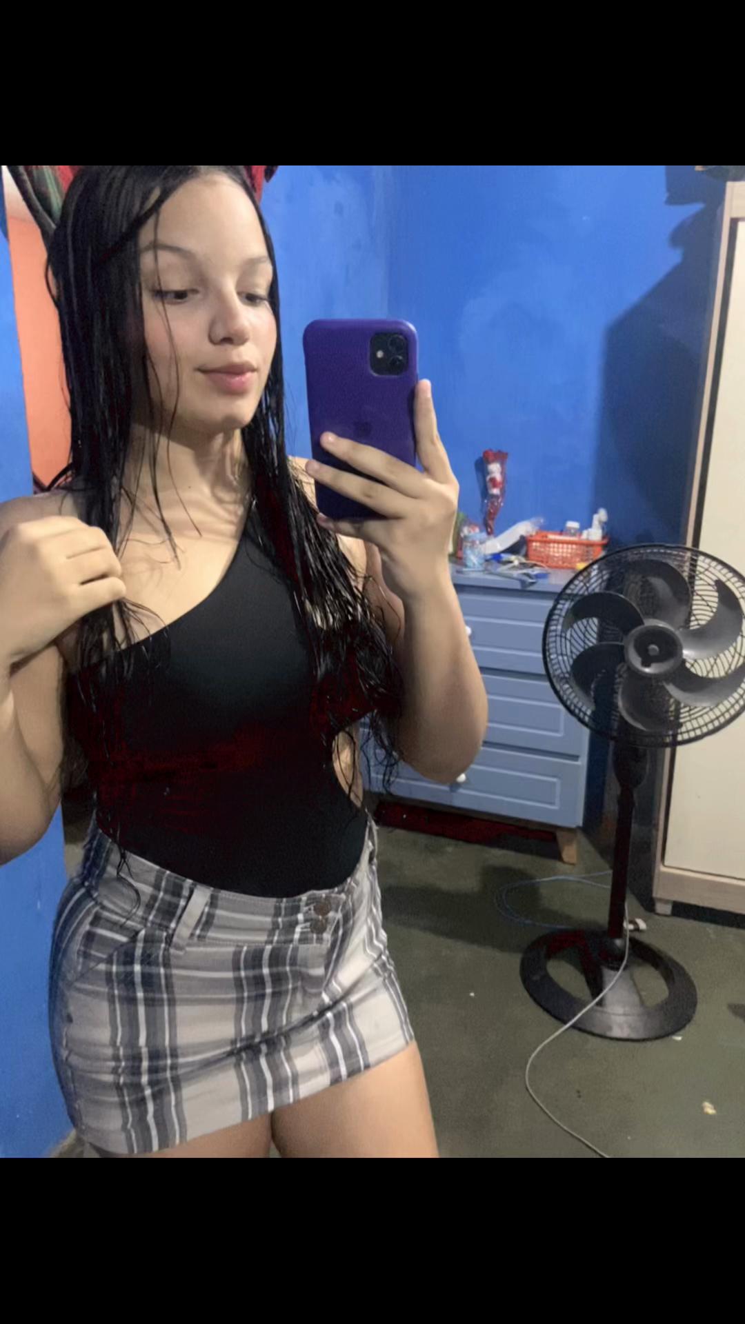 @Larissaxt_01