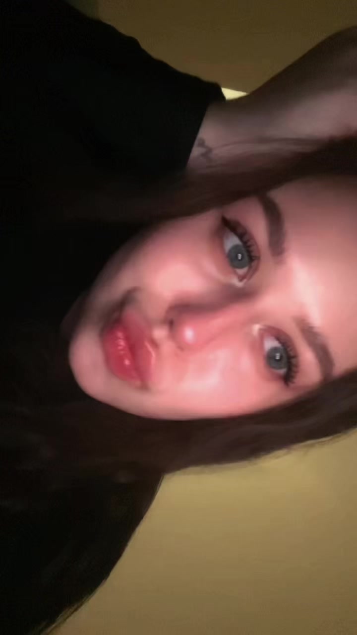 @Helen👄🪽