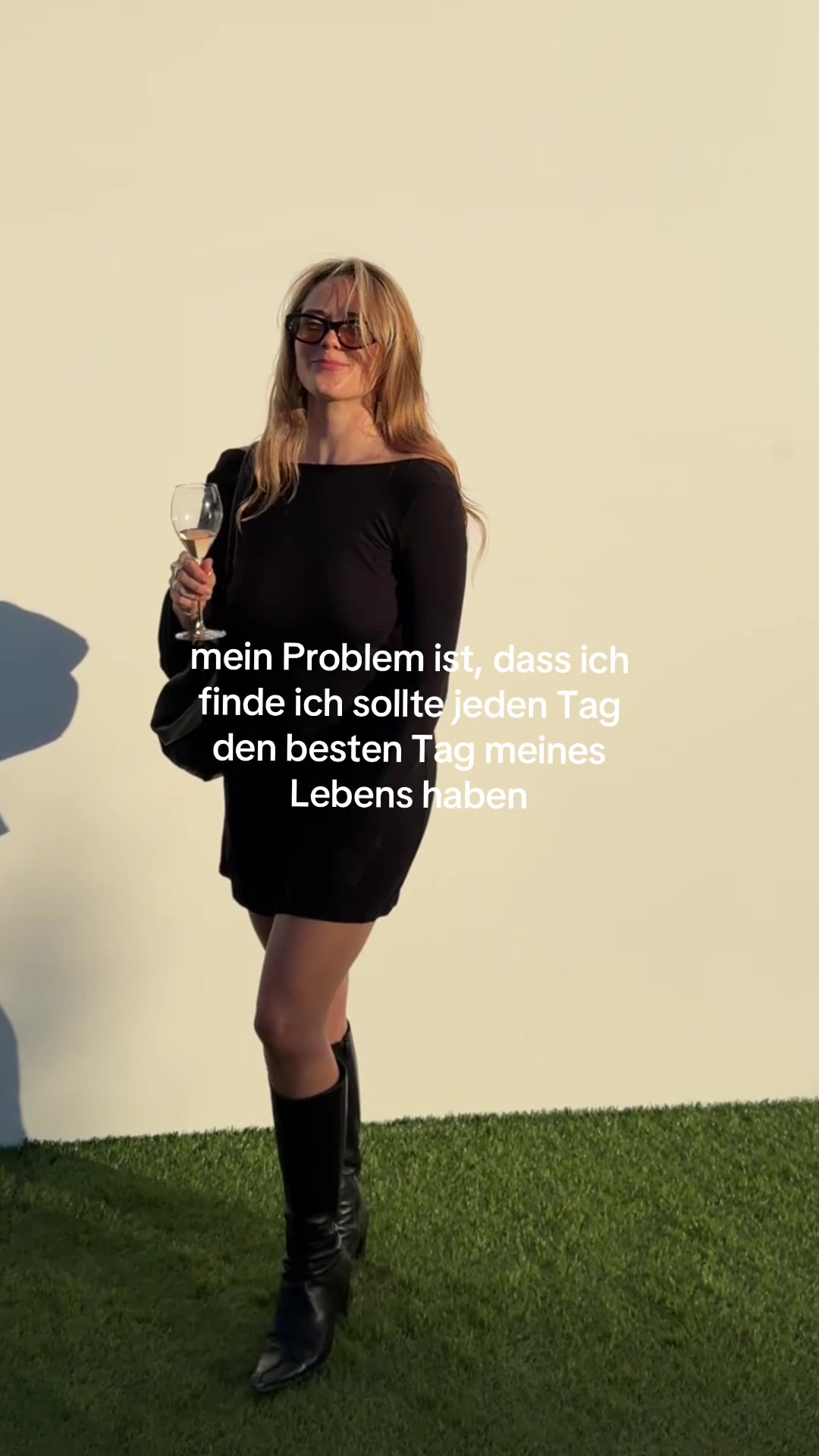 @Johanna 🌞 | Model & Actress