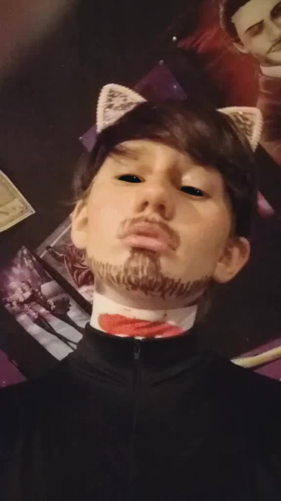 @@_cosplayfoxboi_