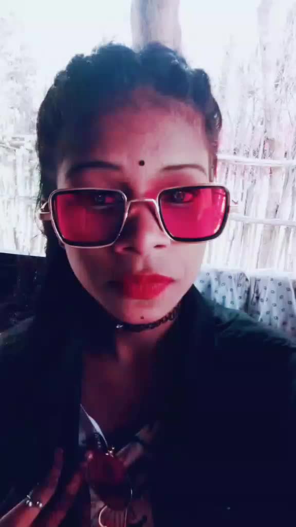 @alone.....queen....?