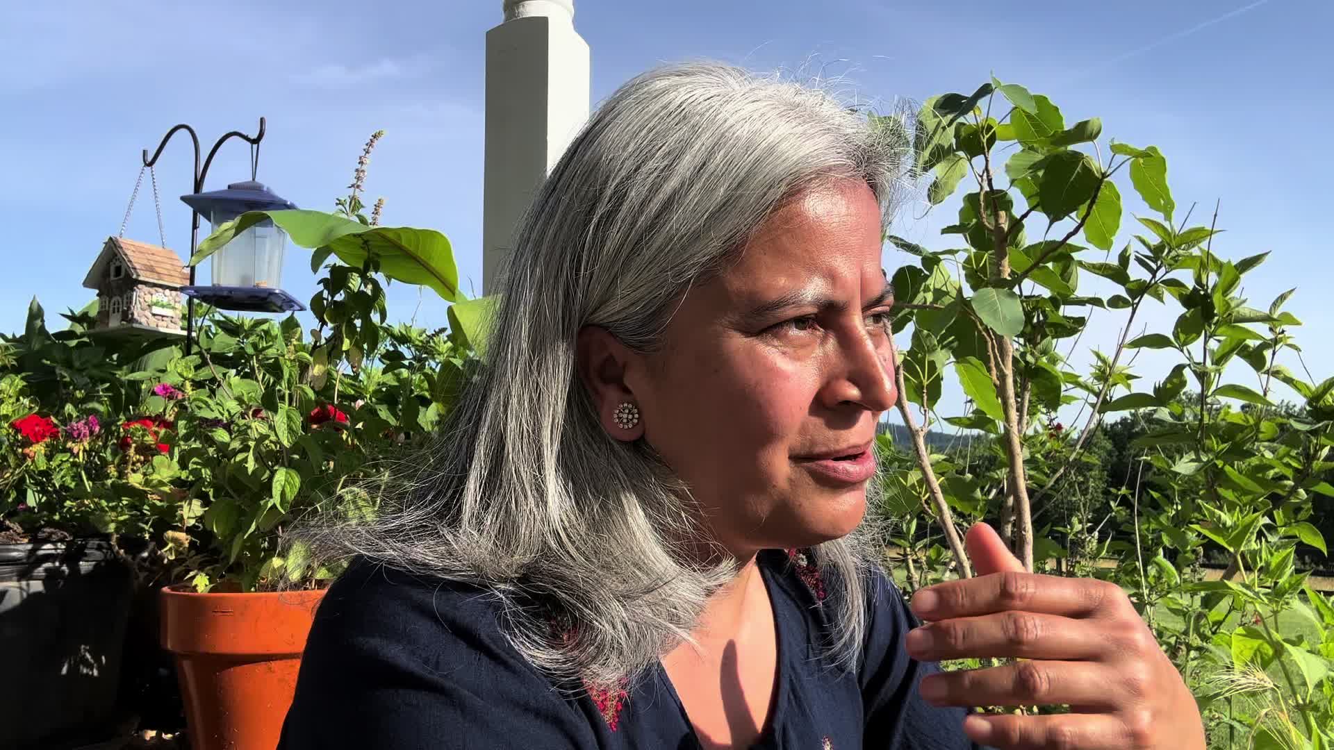 @आमा र जग्गुदिदी