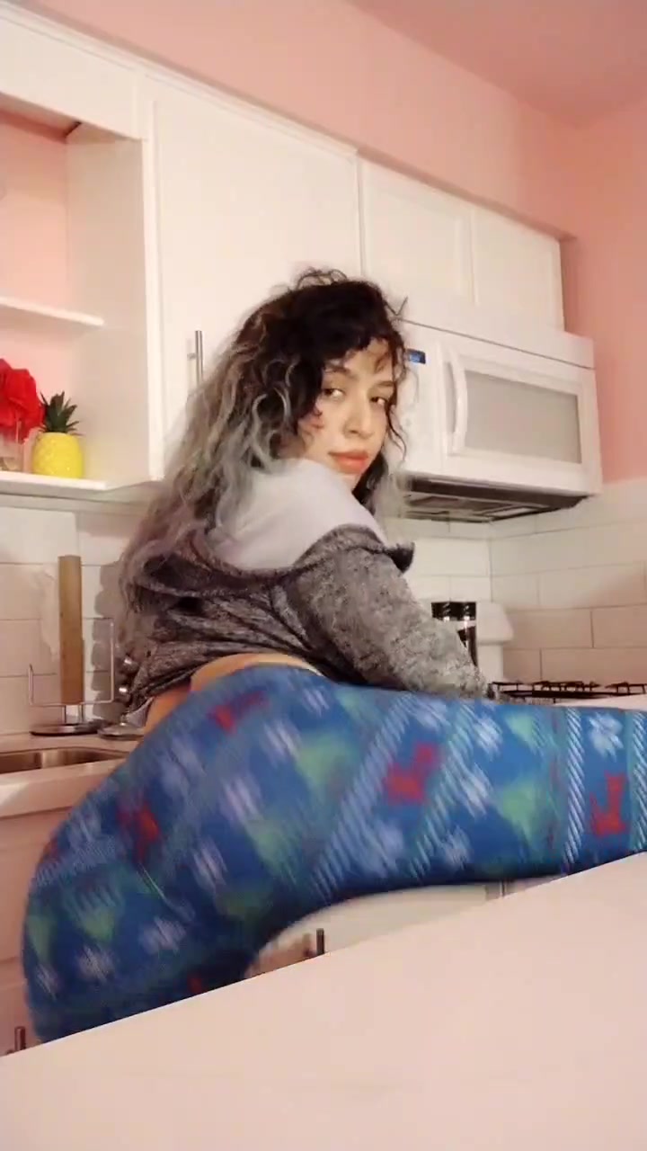 @Candy Bae